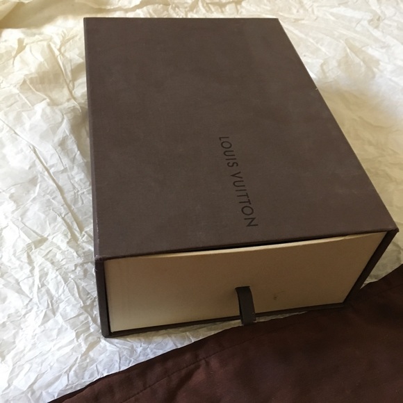 Louis Vuitton Shoes - Picture 6 of 7